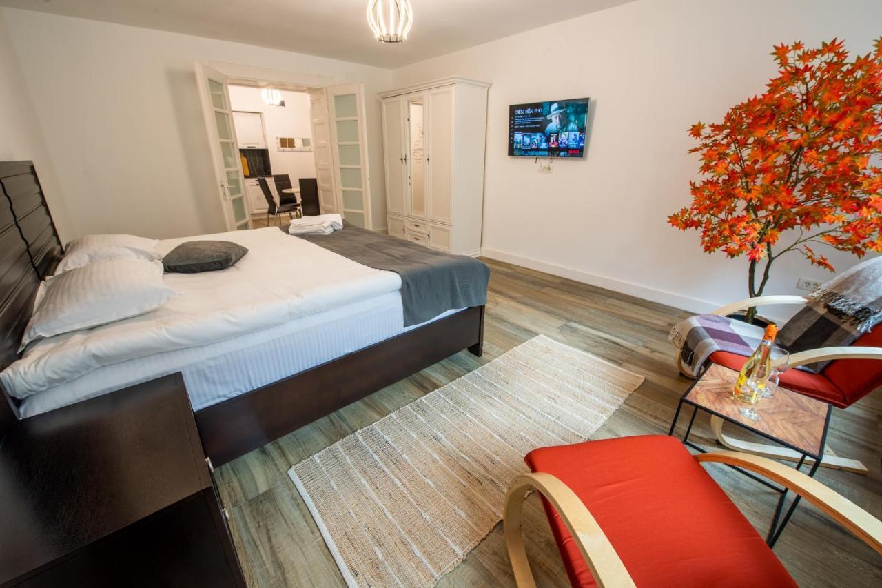 Old Town Suites Brasov Exterior photo