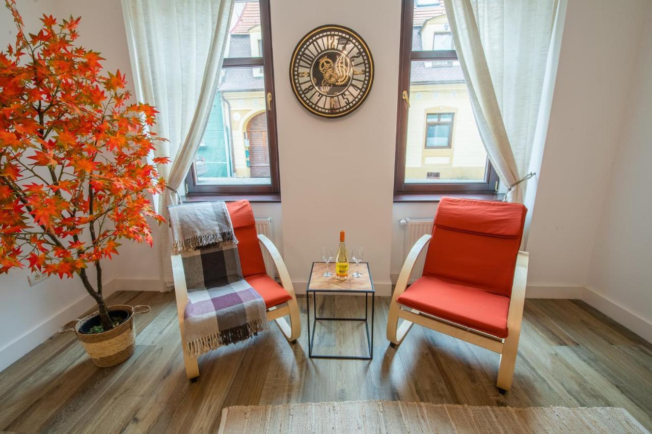 Old Town Suites Brasov Exterior photo